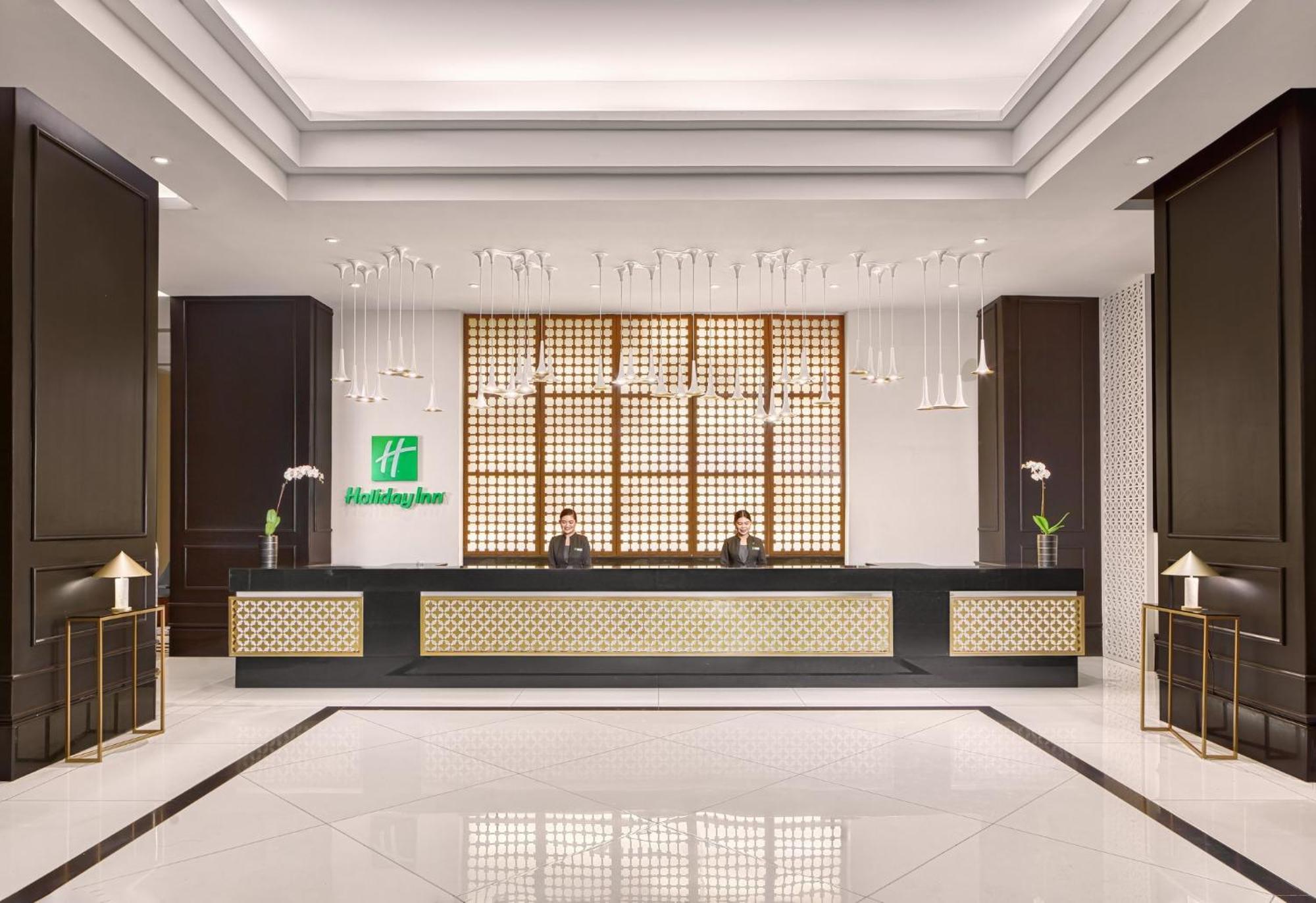 Holiday Inn & Suites Manila Galleria By Ihg Pasig City Exteriör bild