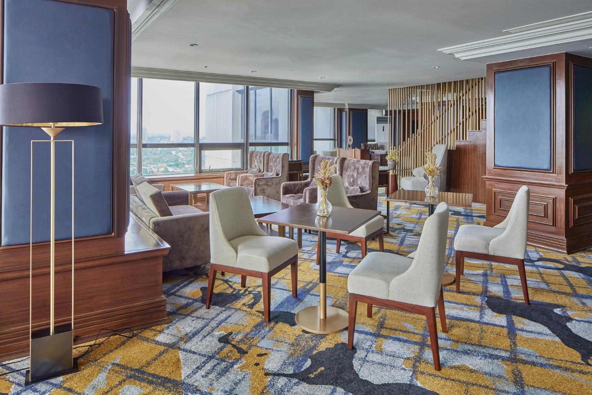 Holiday Inn & Suites Manila Galleria By Ihg Pasig City Exteriör bild
